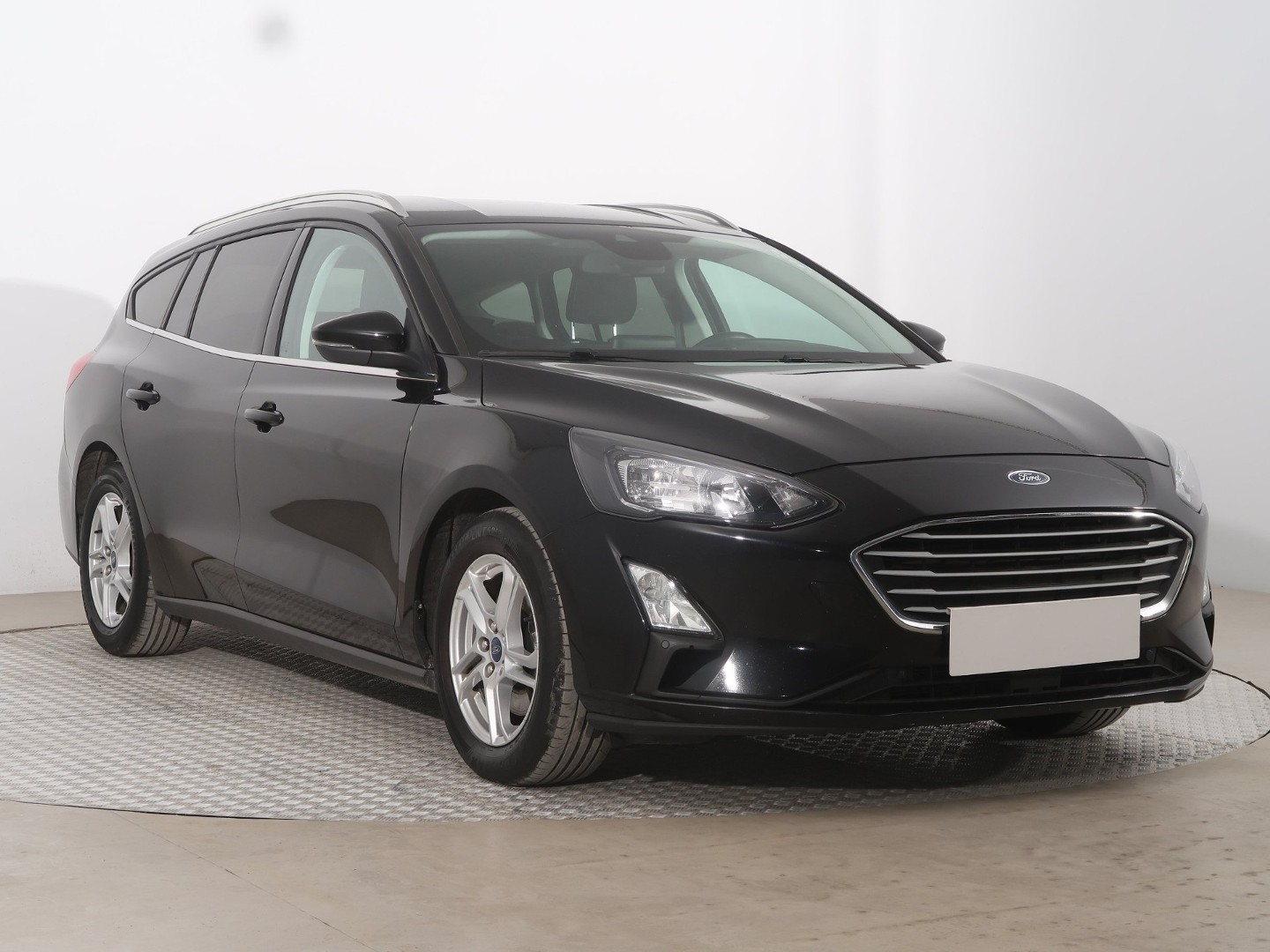 Ford Focus IV , Navi, Klima, Tempomat, Parktronic, Podgrzewane siedzienia