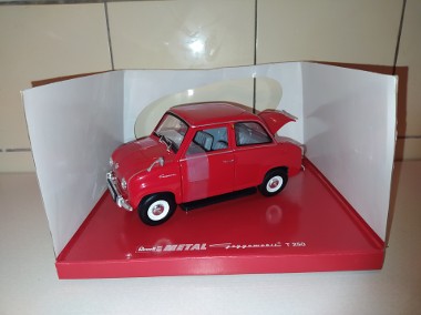 Goggomobil Revell 1:18-1