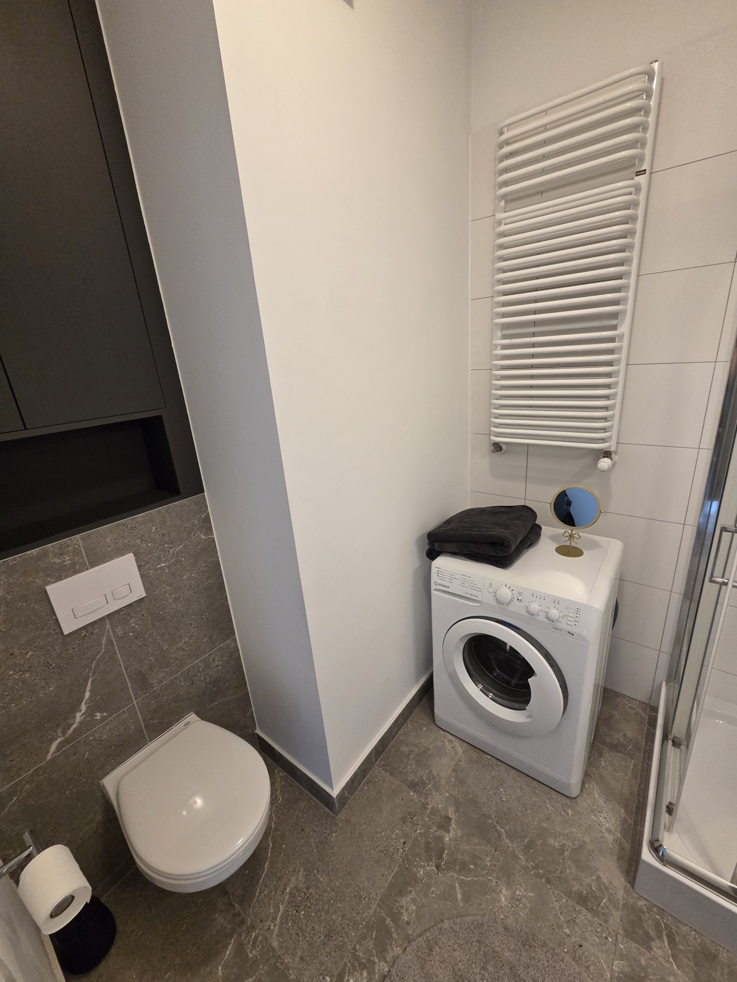 Wynajmę kawalerkę w centrum - Więcej