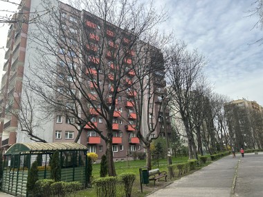 Kawalerka z osobna kuchnia, balkonem i piwnicą, Kraków – Krowodrza-1