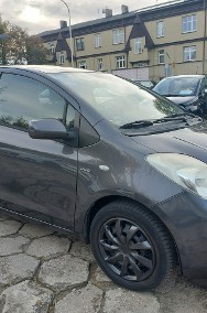 Toyota Yaris II 1.4 D 90 KM klimatyzacja Zarejestrowany-2