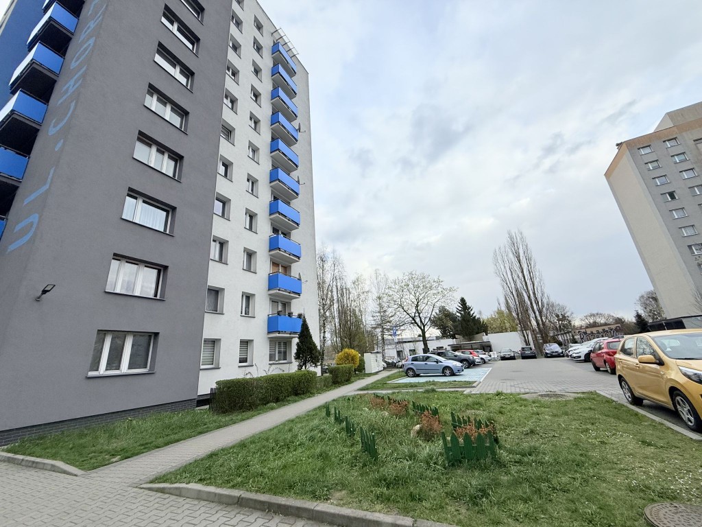 Przestronne mieszkanie z balkonem w Bytomiu