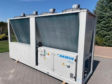 Agregat wody lodowej chiller Daikin EWAD170 o wydajności chłodniczej 170 kW-1