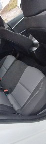 Hyundai i30 II 1,63 benzyna 120 KM-4