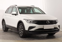Volkswagen Tiguan , Salon Polska, 1. Właściciel, DSG, VAT 23%, Skóra, Navi,