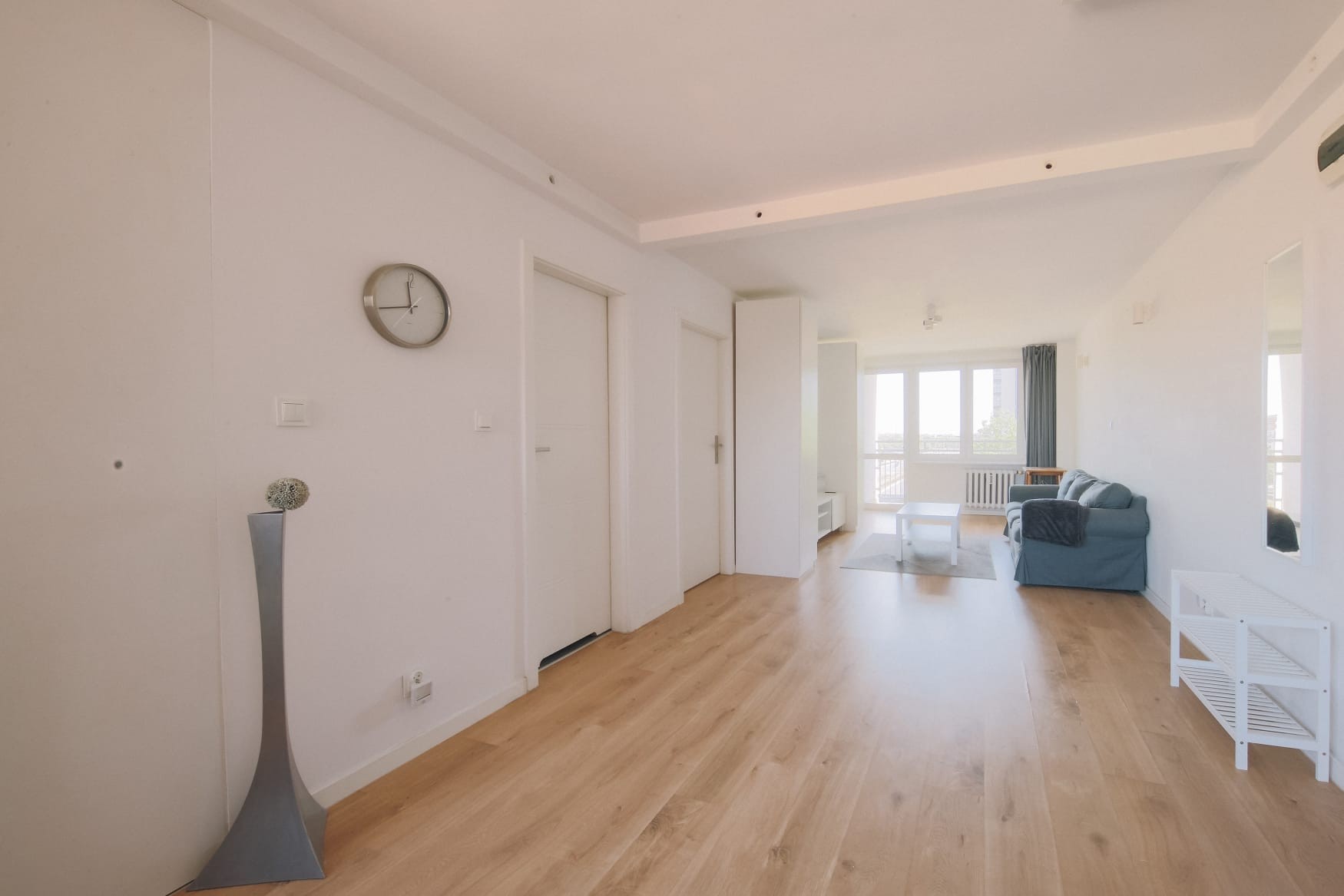 Przestronne 3 pokoje | Balkon | Blisko Łazienek Królewskich | Najem bezpośredni - More