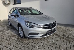 Opel Astra K LEDY navi PDC