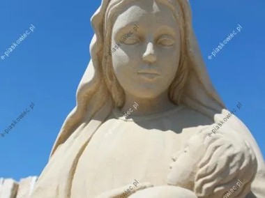 Rzeźba Matki Boskiej z piaskowca-1