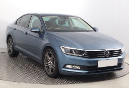 Volkswagen Passat B8 , Salon Polska, Klimatronic, Tempomat, Parktronic,