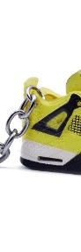 Brelok Nike AIR JORDAN 4 Tour Yellow Lightning / CT8527–700-3