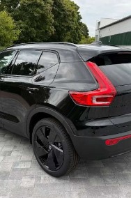 Volvo XC40-2