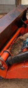 ROLNICZY TRAKTOR Kubota B2530 – ciągnik z ładowaczem czołowym i koparką-4