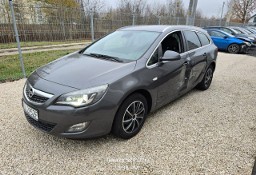 Opel Astra J