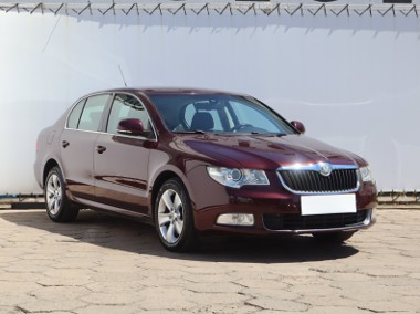 Skoda Superb II , Xenon, Klimatronic, Tempomat ,Bezkolizyjny, Parktronic,-1
