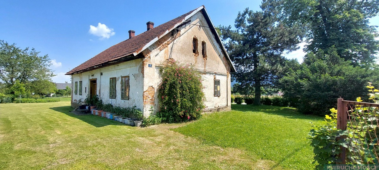 Dom z potencjałem do remontu w Goleszowie - Widok 2