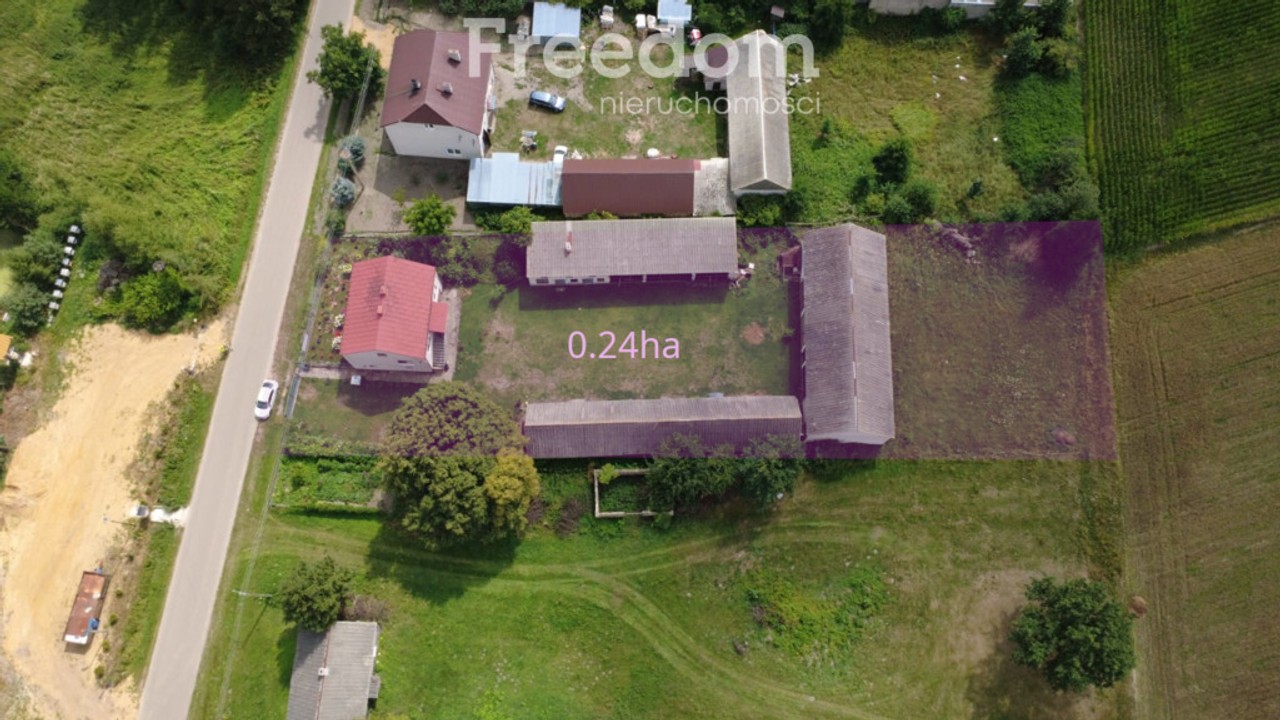 Dom z działką 2400 m² i budynkami – Wyględówek