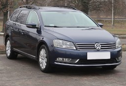 Volkswagen Passat B7 , DSG, Navi, Klimatronic, Tempomat, Parktronic