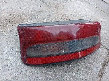 Lampa tyl Mazda 323-1