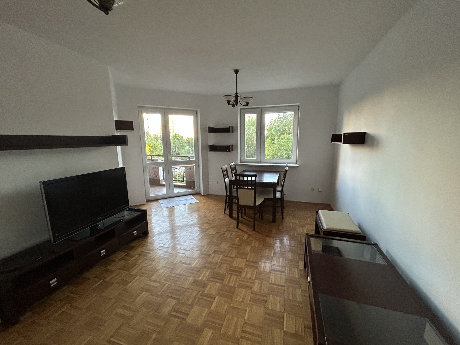 Mieszkanie 71,5 m², 3 pokoje, garaż, Warszawa
