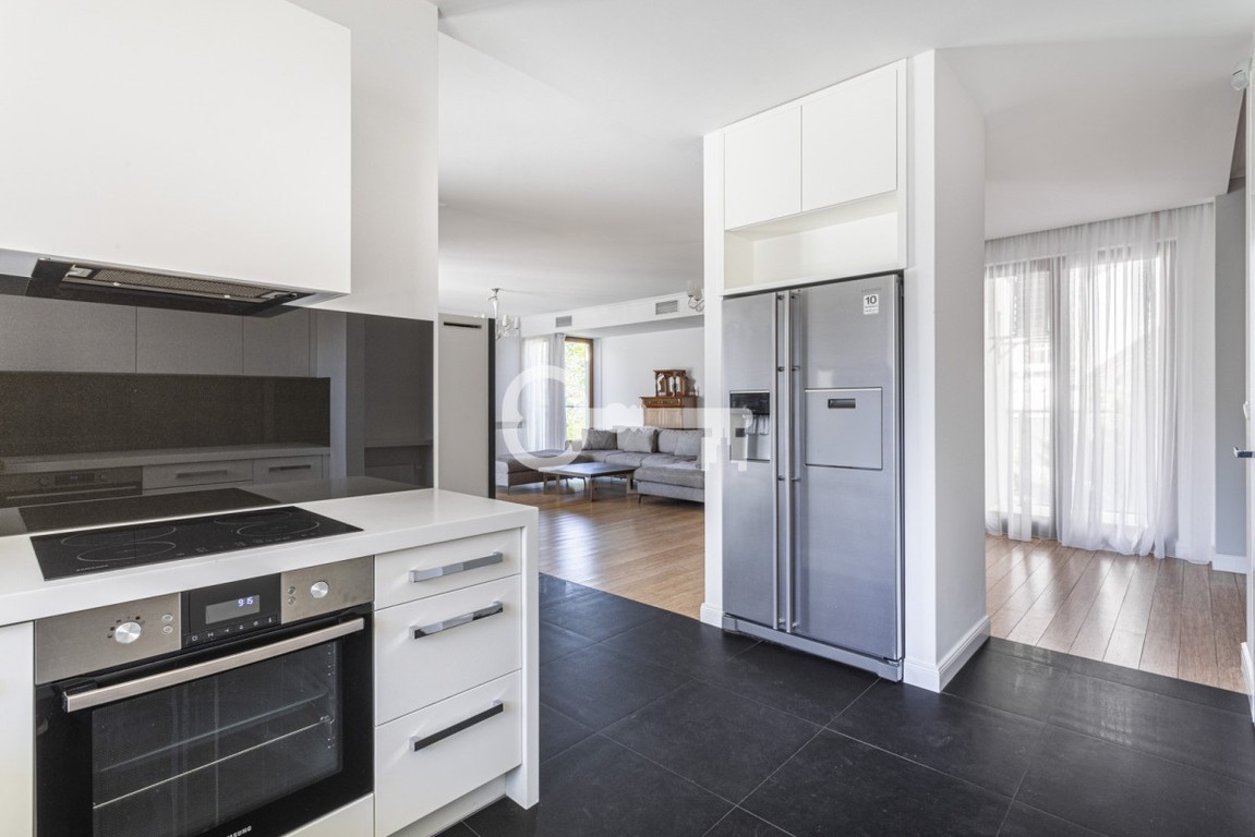 Luksusowy apartament z windą i tarasem - Widok 6