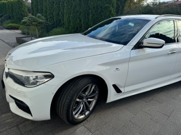 BMW Seria 5 520d xDrive Sport Line
