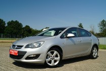 Opel Astra J 2013R 1.6 BENZ. 116KM DOINWESTOWANY STAN BDB ZADBANY
