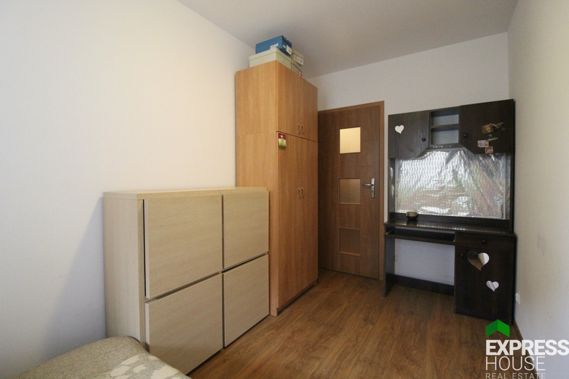4 pokoje, dwa balkony. - Widok 4