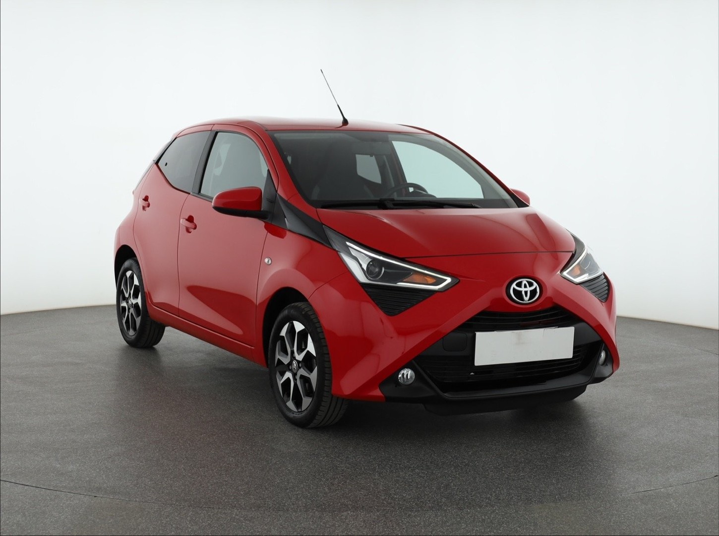 Toyota Aygo , Salon Polska, Serwis ASO, Klima, Tempomat