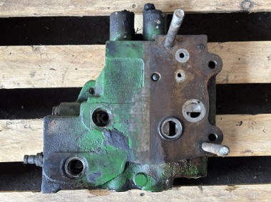 John Deere 9120 9220 9320 9420 9520 9620 Zawór Sterujący Podnośnikiem Zaczepem CZĘŚCI RE234791-1