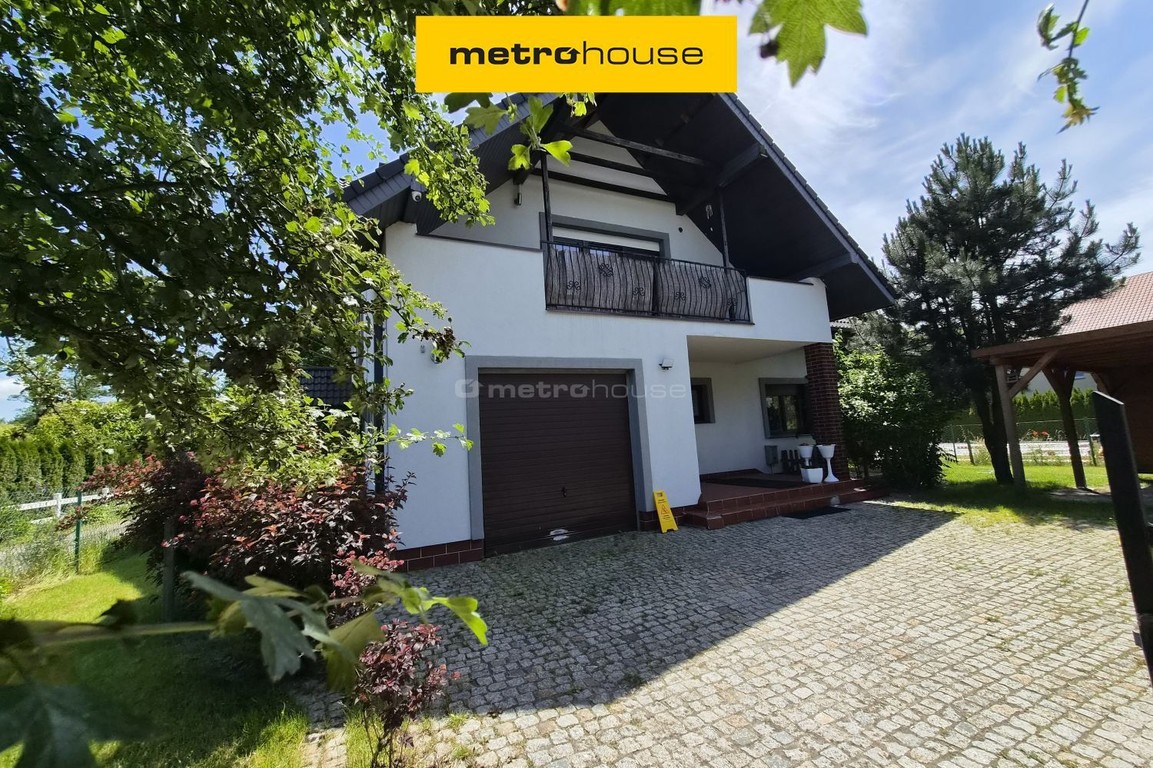 KOMFORTOWY DOM DWURODZINNY W SPALICACH 175 m²