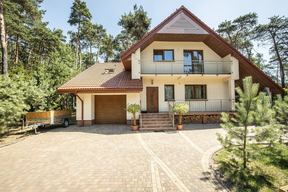 Wyjątkowy dom otulony lasem | Sokolniki-Las - Widok 3