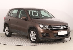 Volkswagen Tiguan , Salon Polska, Klima, Tempomat, Podgrzewane siedzienia