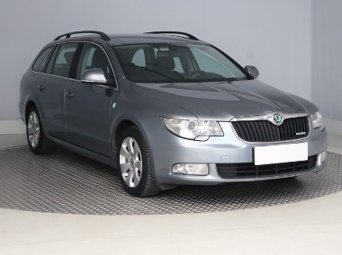 Skoda Superb II , Klimatronic, Tempomat, Parktronic, Podgrzewane siedzienia,-1