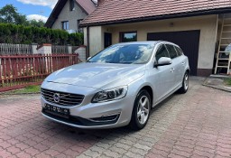 Volvo V60 I T3 Momentum 152 konie, lekko uszkodzony, 43 TYS KM