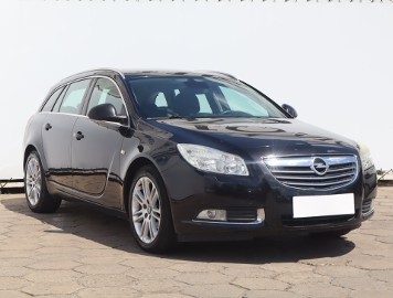 Opel Insignia , Navi, Klimatronic, Tempomat, Podgrzewane siedzienia,ALU