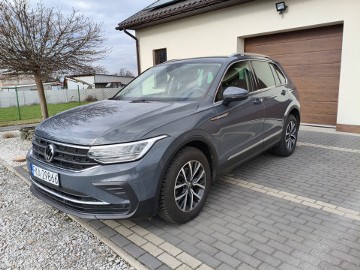 1.5 benzyna. Przebieg 69 tys. km.