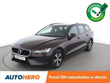 Volvo V60 II FV23 2.0d Momentum Klimatronik Tempomat Navi Skóra Kamera Lampy LED