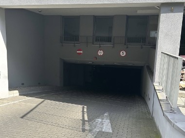 Miejsce postojowe parkingowe garaż Smolna 13B-1