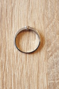 Nowy pierścionek srebrny kolor oczko drobny skromny cyrkonie-3