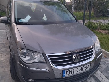 ostatnia seria salon Polska-1
