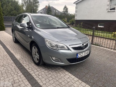 Opel Astra J 1.7 CDTI 110KM Klimatyzacja Tempomat !!-1