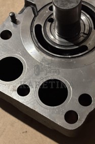 Fendt ML130 ML160 ML180 Vario Głowica pompy H716100430011 M716100430110A-2