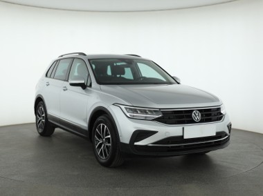 Volkswagen Tiguan , Salon Polska, 1. Właściciel, Serwis ASO, DSG, Klimatronic,-1