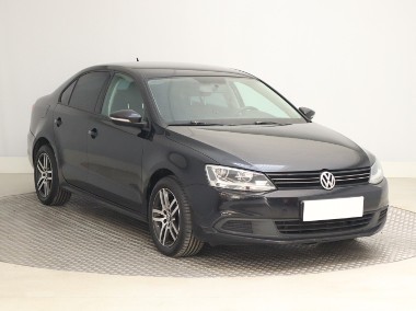 Volkswagen Jetta VI , Salon Polska, Klima,ALU-1
