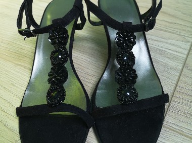 Czarne eleganckie sandały na niskim obcasie r. 38-1