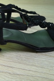 Czarne eleganckie sandały na niskim obcasie r. 38-2