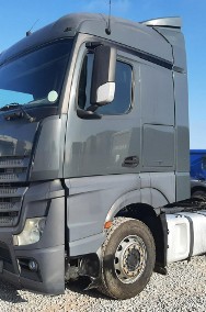 Mercedes-Benz Actros-2