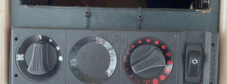 Krone Big M II - panel klimatyzacji-1