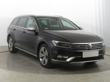 Volkswagen Passat B8 , Salon Polska, Skóra, Navi, Klimatronic, Tempomat,-1