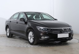 Volkswagen Passat B8 , Salon Polska, 1. Właściciel, VAT 23%, Navi, Klimatronic,